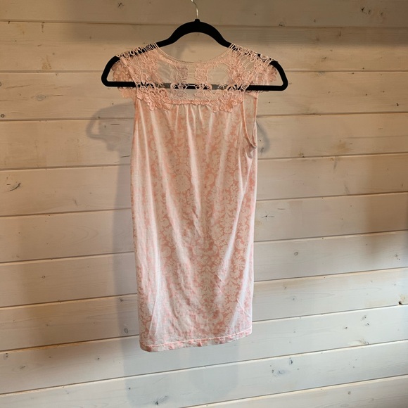Aditkd Pink & Lace Tank - Picture 2 of 6